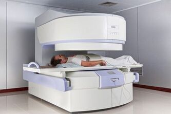 MRI za dijagnozu osteohondroze prsnog koša